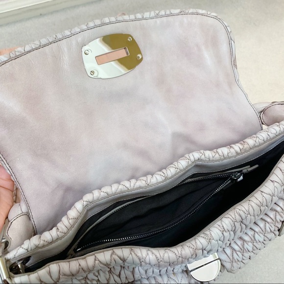 MIU MIU Matelassé leather bag - Picture 14 of 15